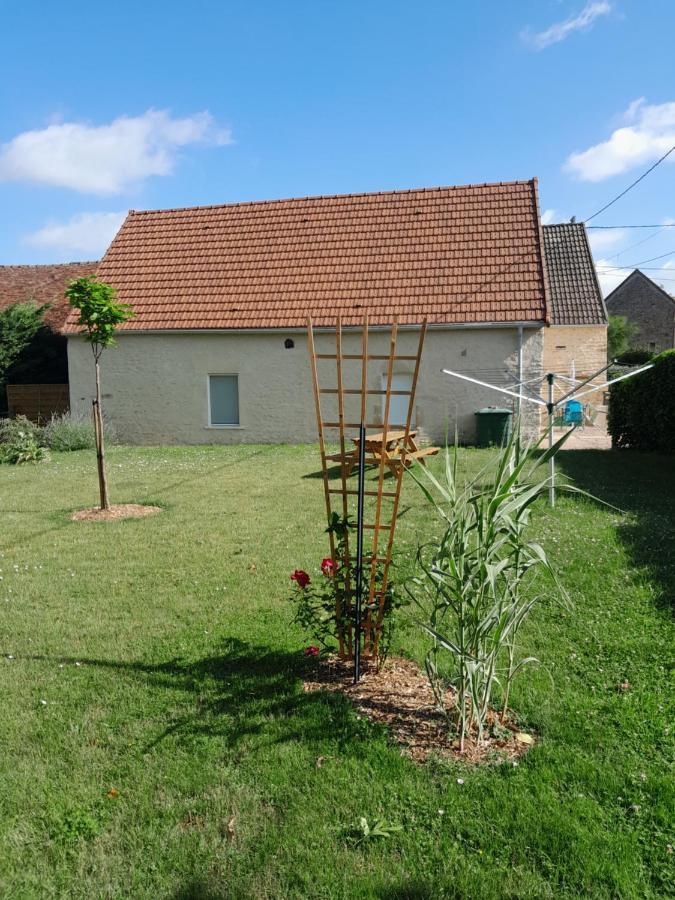 Breugnon Aux Merveilles Des Ormes מראה חיצוני תמונה