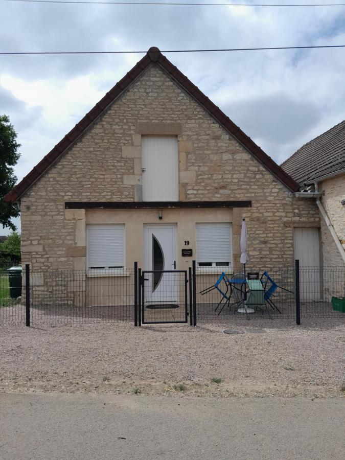 Breugnon Aux Merveilles Des Ormes מראה חיצוני תמונה